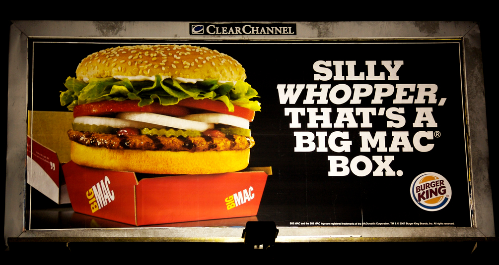 La whopper es mas grande que la caja de la big mac